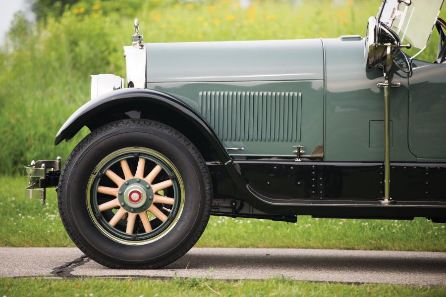 Детали экстерьера Marmon Model 34C Sport Speedster 1924 года  (фото 24 из 30)